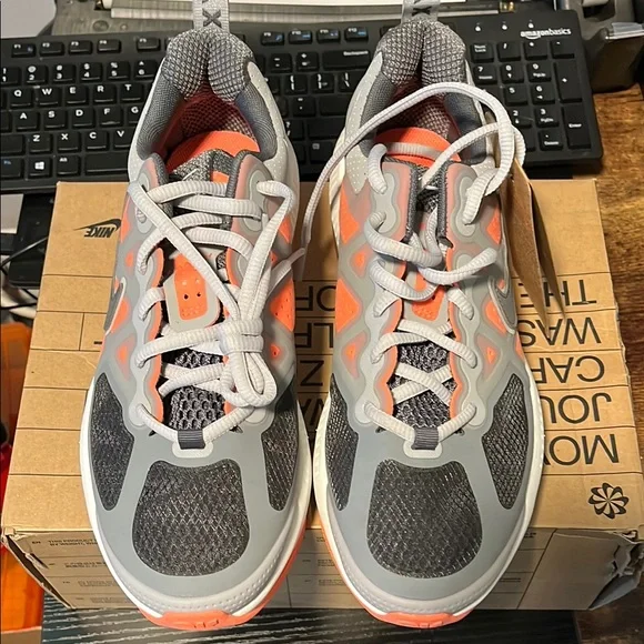 Nike Air Max Genome GS in Smoke Gray Size 7 (Big Kid) - Picture 2 of 7